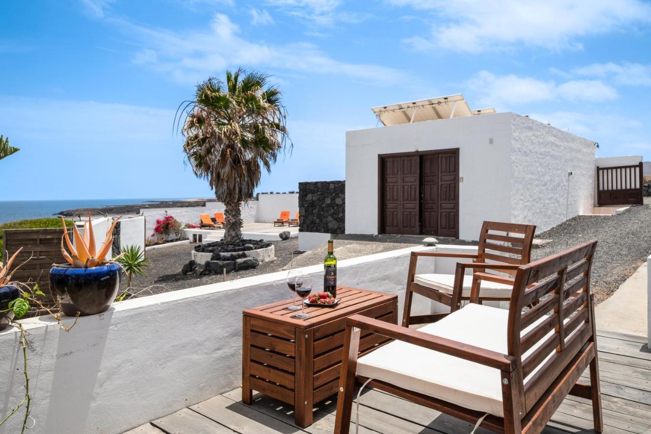 Playa Marina Eco Bungalow Arrieta Arrieta  Exterior photo